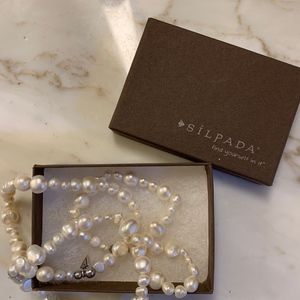 Stretchy cultured pearls bracelets